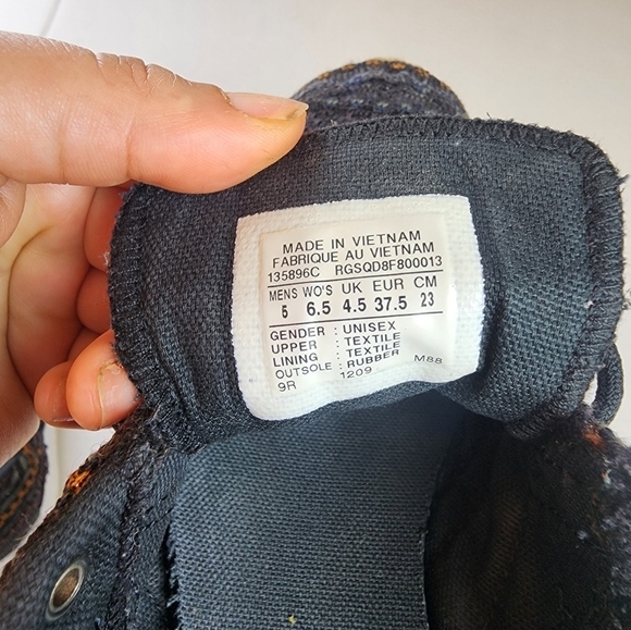 Converse x Missoni |  Signature Print Sneakers,  size 6 - Picture 4 of 12